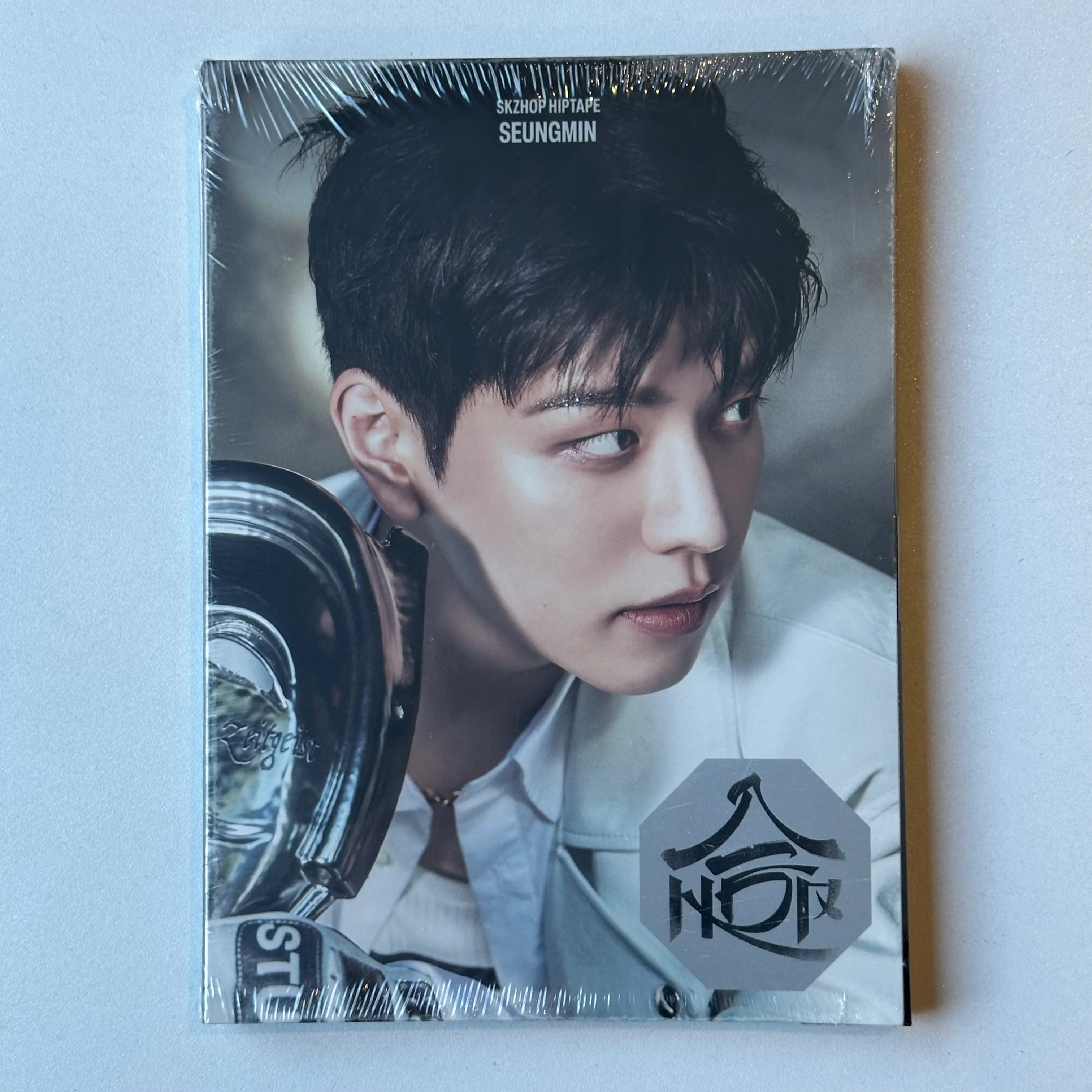 STRAY KIDS - SKZHOP HIPTAPE [合 (HOP)] (ACCORDION VER.) (8 VERSIONS) - Image 11