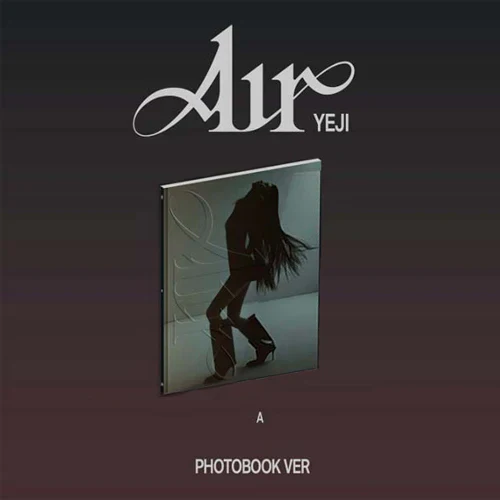 YEJI (ITZY) - [AIR] PHOTOBOOK VER. (2 VERSIONS) - Image 4