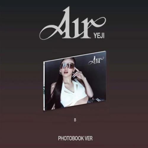 YEJI (ITZY) - [AIR] PHOTOBOOK VER. (2 VERSIONS) - Image 5